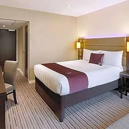 Premier Centre - Whitehall Road 3*